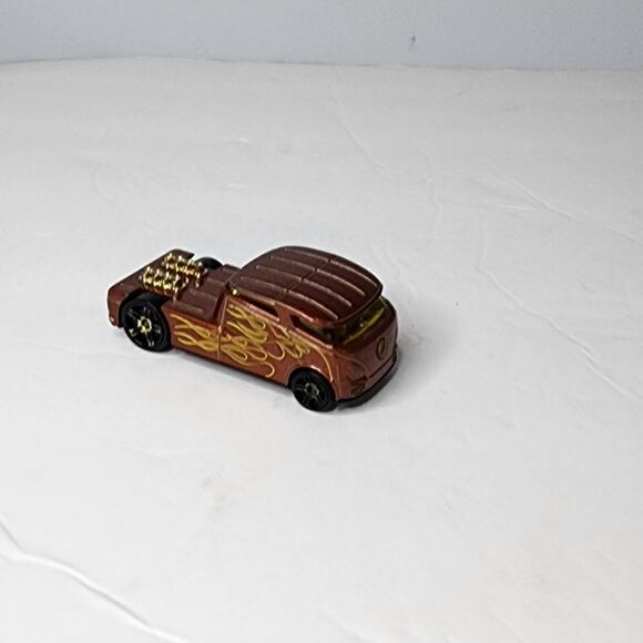 Hot Wheels Red with Gold Rims, Qombee, Made in Thailand - Picture 1 of 7